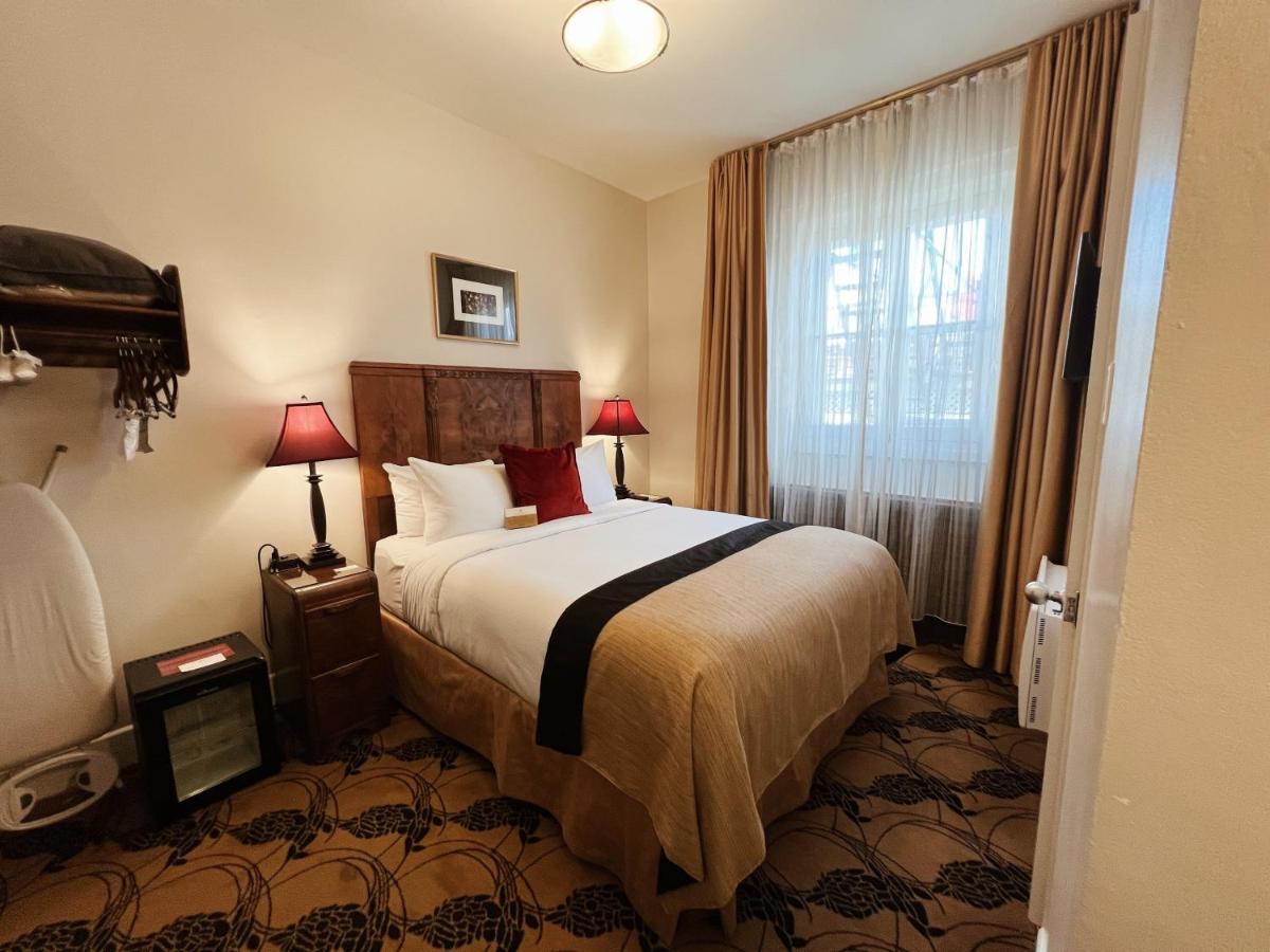 Hotel Manoir D'Auteuil Квебек Экстерьер фото
